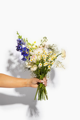 The Ellie - Wrap (no vase) - Plum Sage Flowers